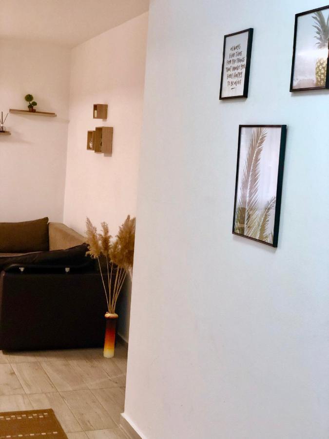 City Break Maya Apartment Орадя Экстерьер фото